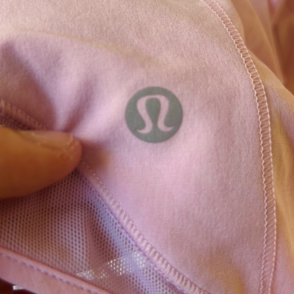 Lululemon Hotty Hot Shorts 2.5” Peony Pink | Size 8 - Picture 5 of 8